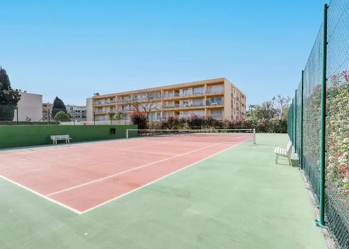 Neuf Bord De - Piscine - Tennis - Boulodrome Dans La Daire *